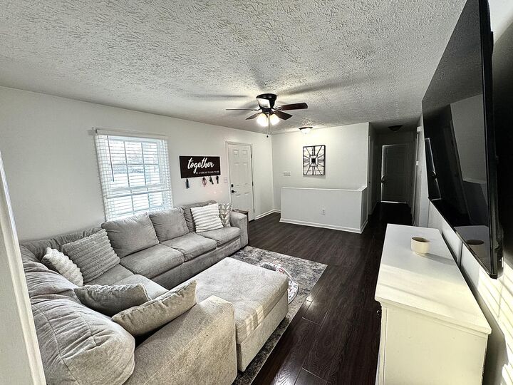 Property Photo:  500 Logston Lane  KY 40403 