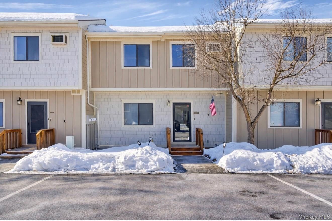 Property Photo:  5307 Chelsea Cove N  NY 12533 