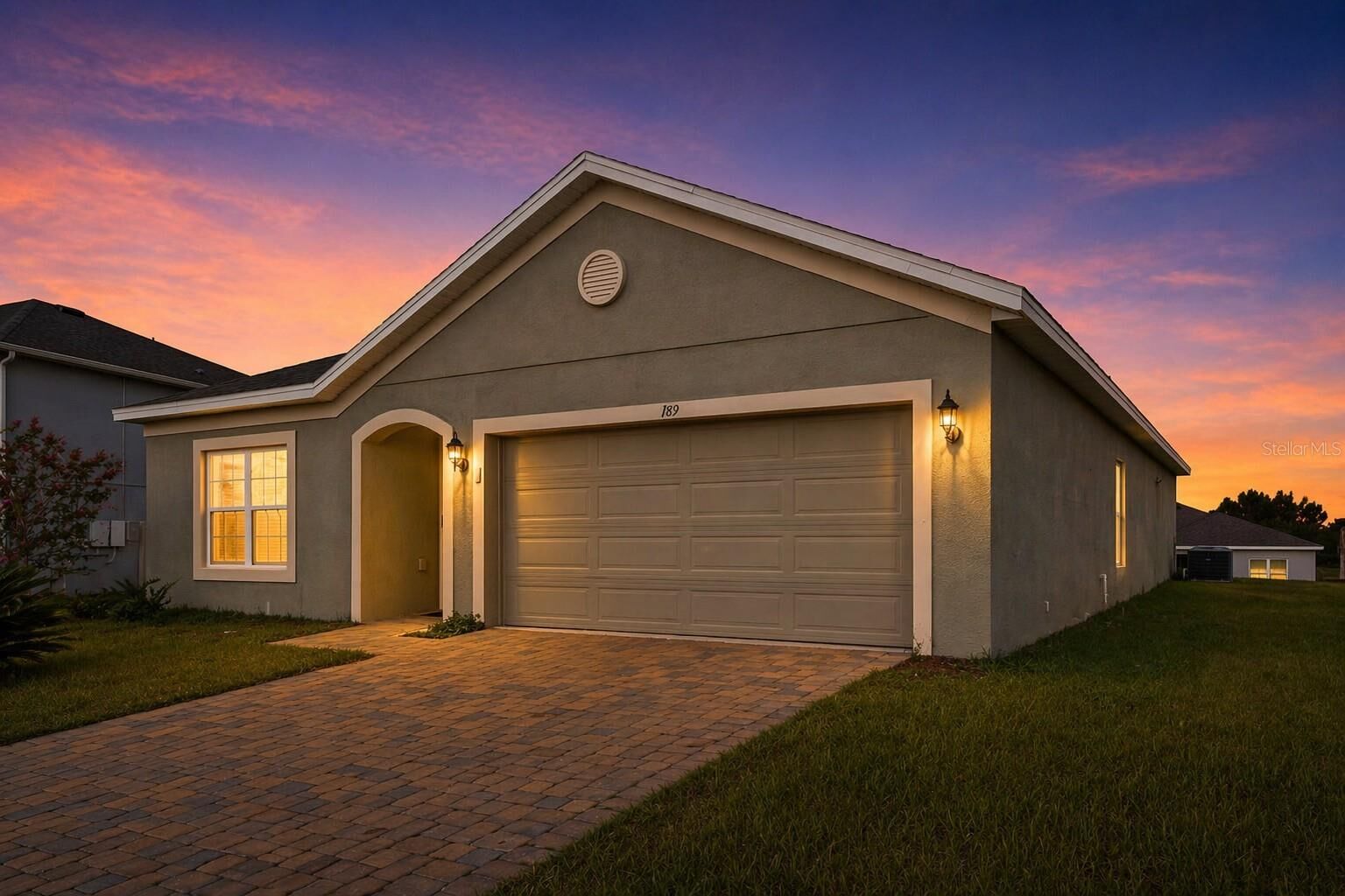 Property Photo:  189 Luxmore Road  FL 34736 