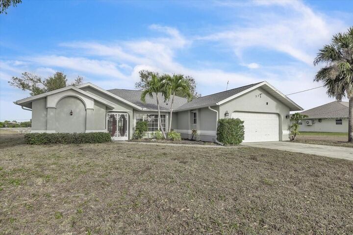 Property Photo: 272 Broadmoor Lane FL 33947