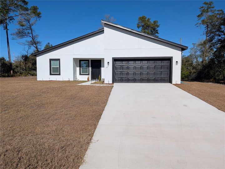 Property Photo: 501 Marion Oaks Golf Way FL 34473