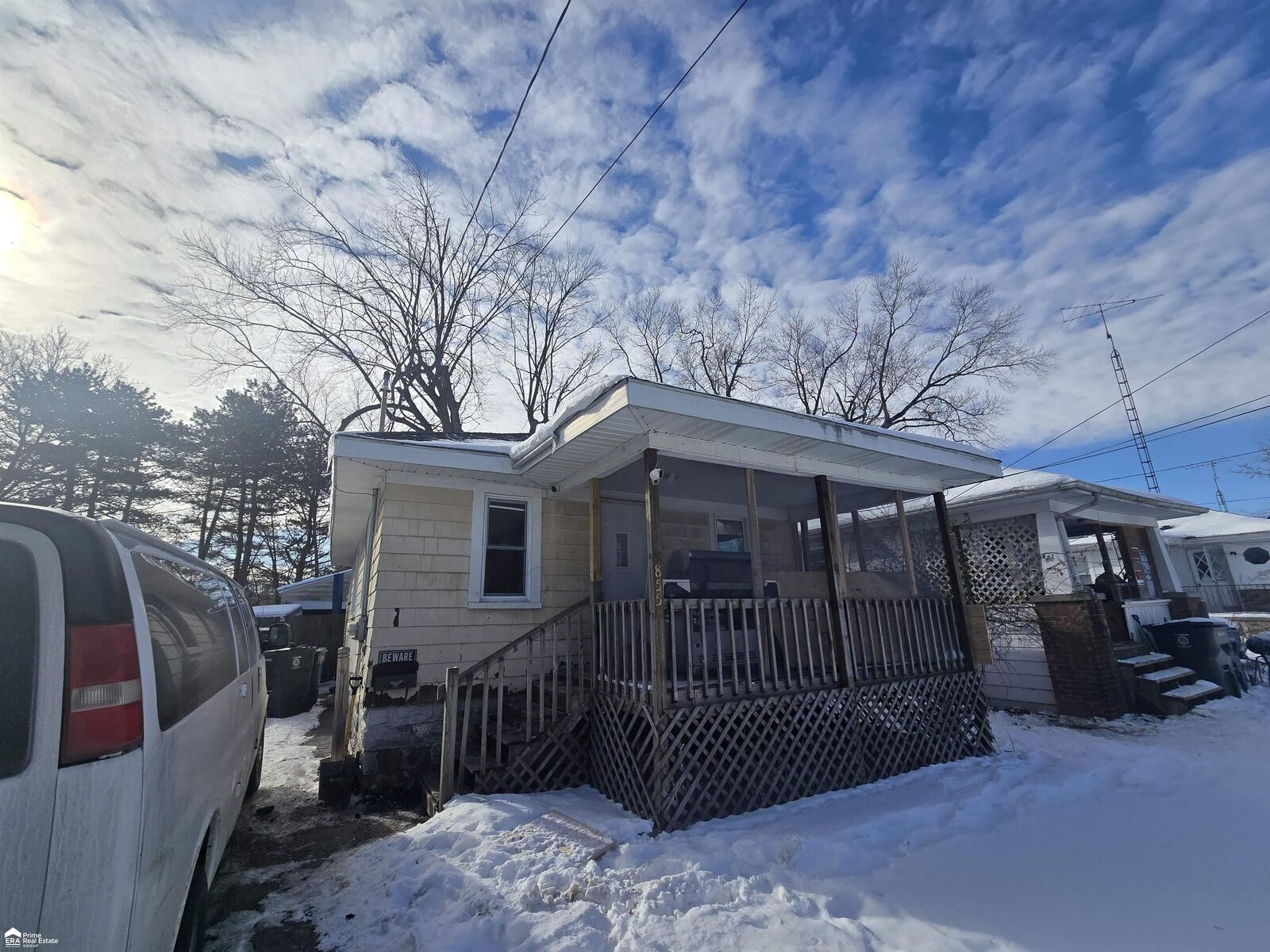 Property Photo:  855 Victoria Avenue  MI 48507 