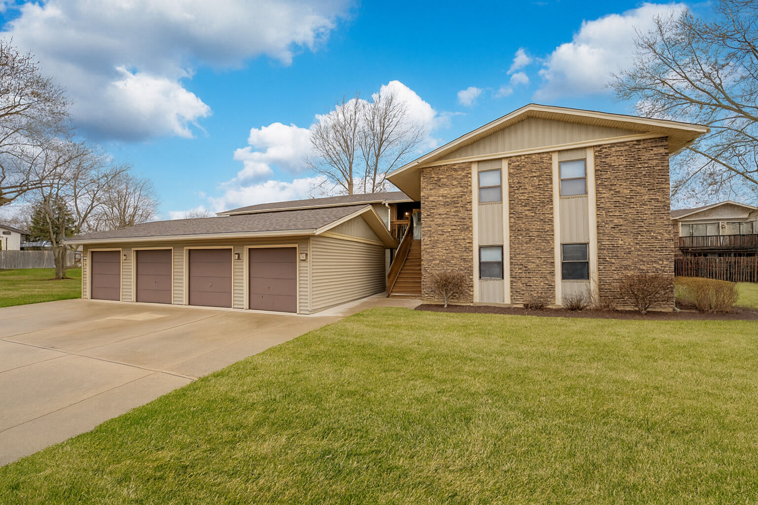 Property Photo: 5850 Fresno Court A IL 60133