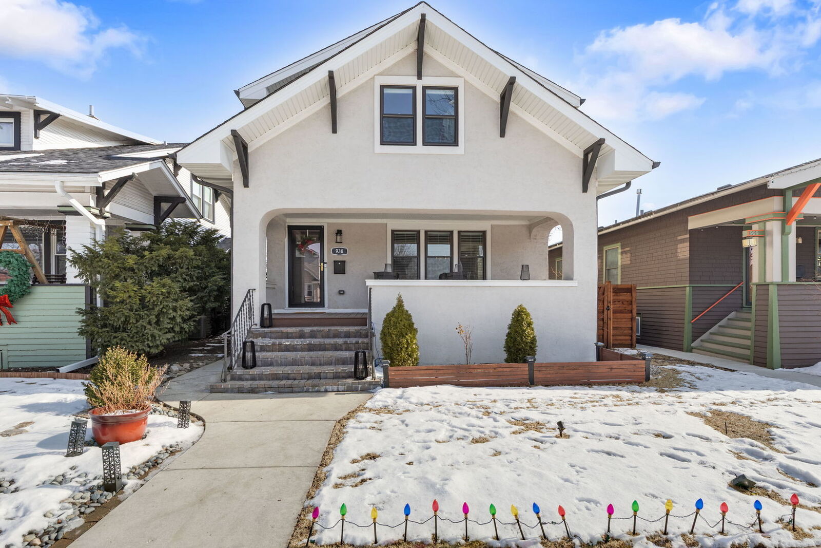 Property Photo:  930 N Taylor Avenue  IL 60302 