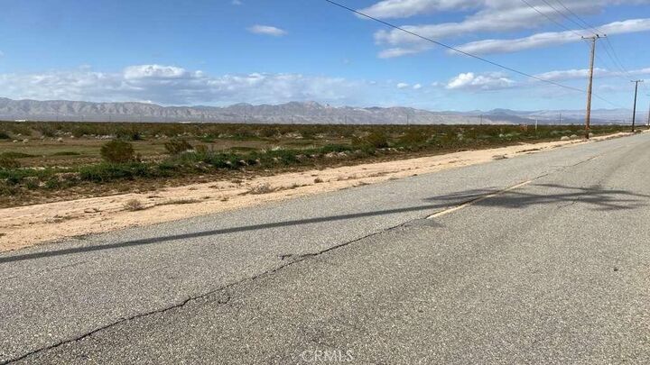 Property Photo:  0 Neuralia Road  CA 93505 