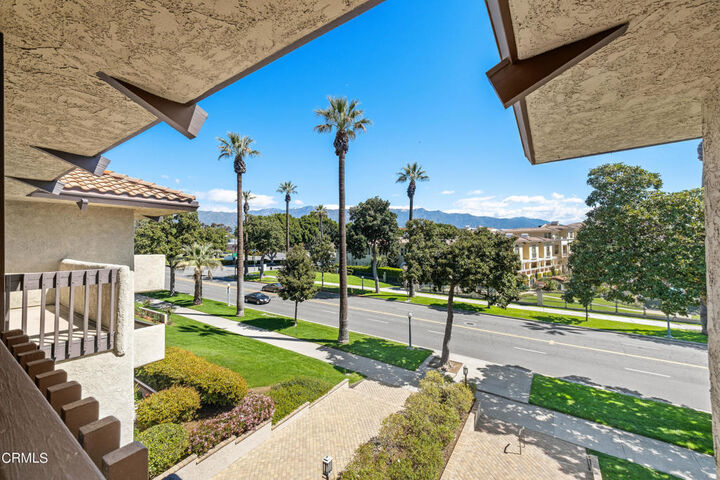 Property Photo:  111 S Orange Grove Boulevard 309  CA 91105 