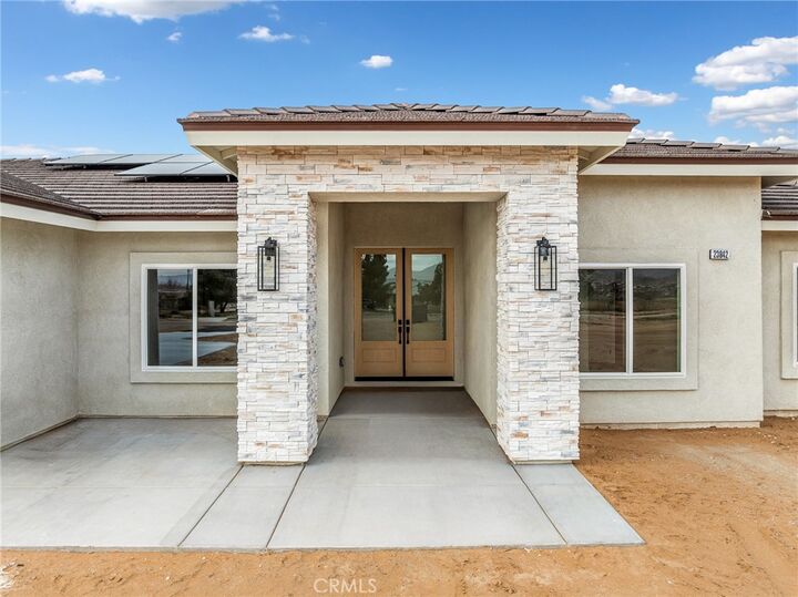 Property Photo:  23842 Cahuilla  CA 92307 