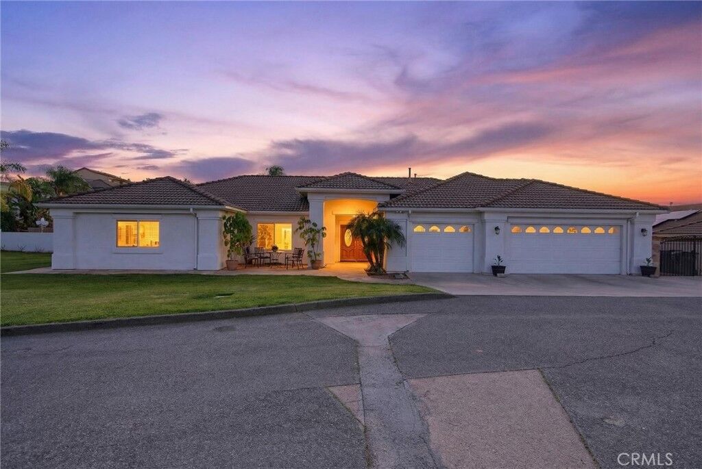 Property Photo:  14029 Dove Canyon Drive  CA 92503 