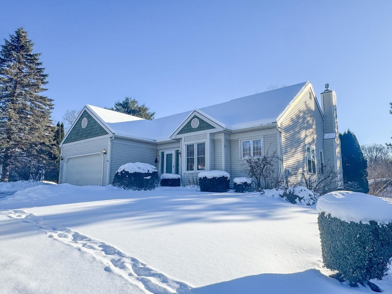 Property Photo:  11 Walnut Lane  VT 05452 