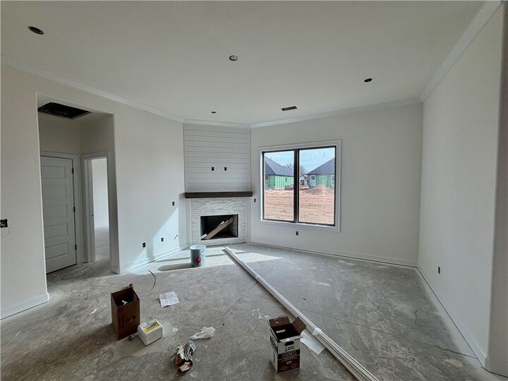 Property Photo:  1811 Ferguson Street  AR 72751 