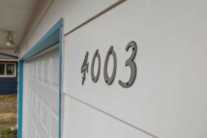 Property Photo:  4003 Mazama Drive  OR 97603 