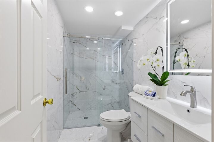 Property Photo:  131 Coolidge Avenue 122  MA 02472 