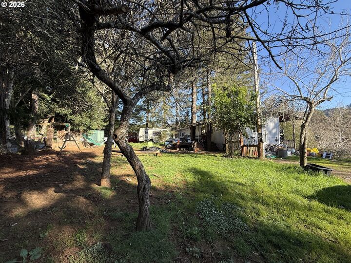 Property Photo:  17615 Brown Deer Ln  OR 97415 