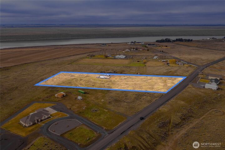 Property Photo:  0  Nna Lake Vista Dr NE  WA 98837 