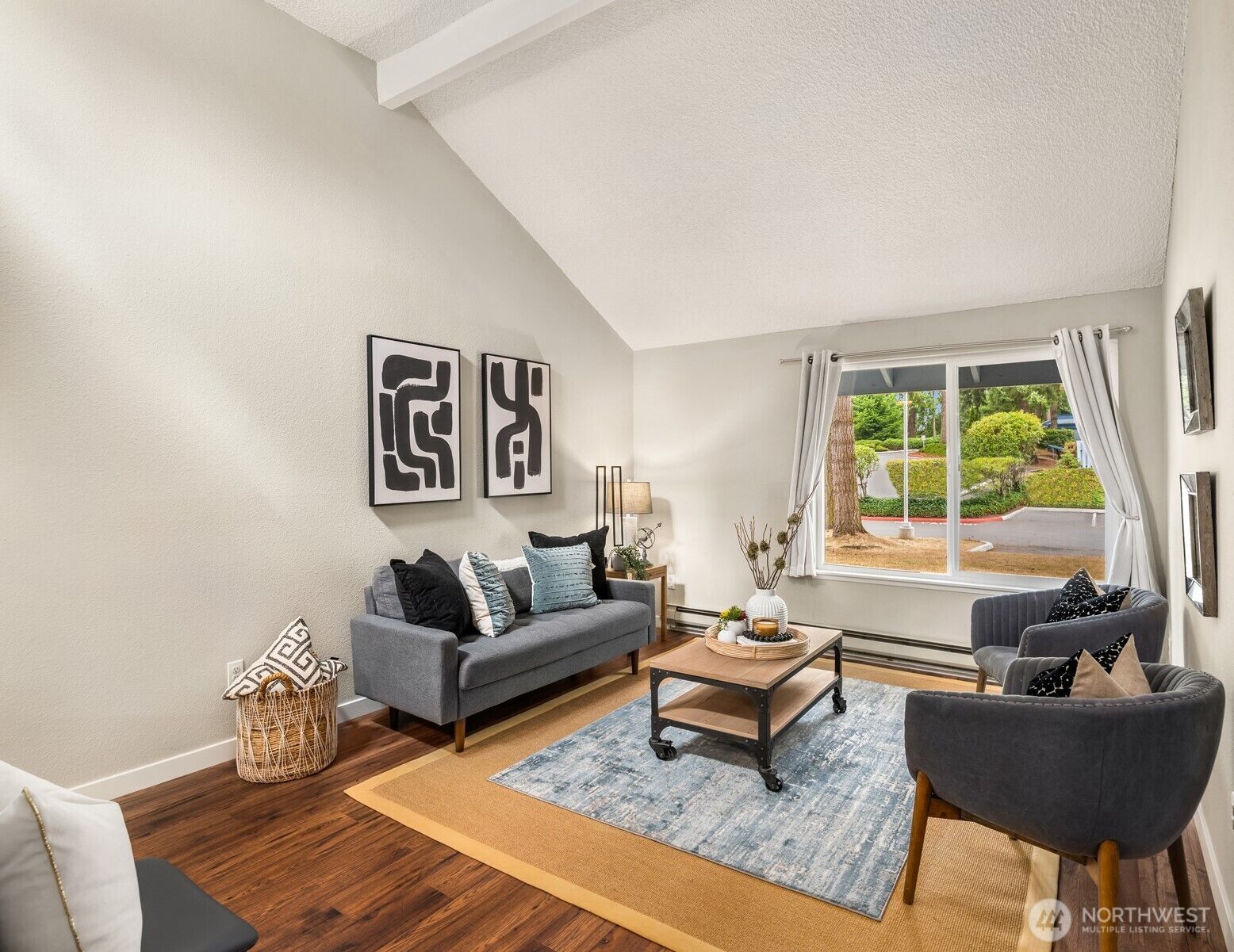 Property Photo:  4308 NE Sunset Boulevard X7  WA 98059 