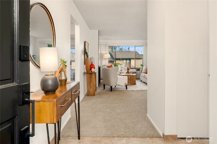 Property Photo:  10713  Glen Acres Drive S #10713  WA 98168 