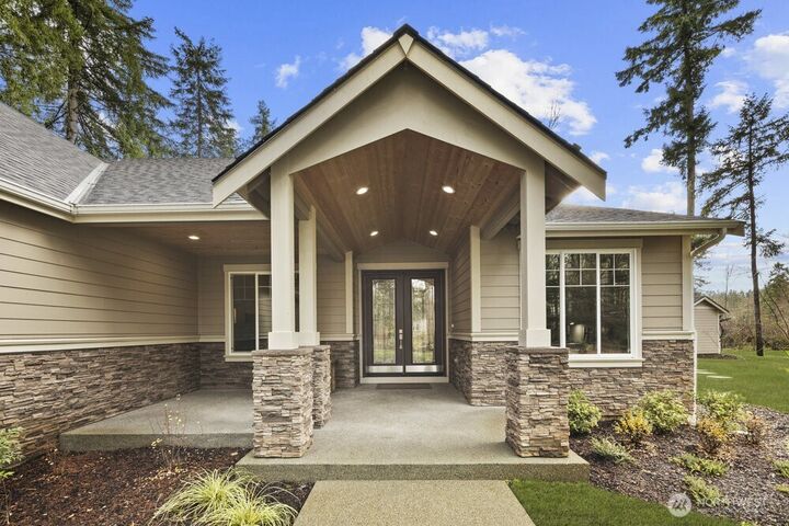 Property Photo:  2703  44th Avenue NW  WA 98502 