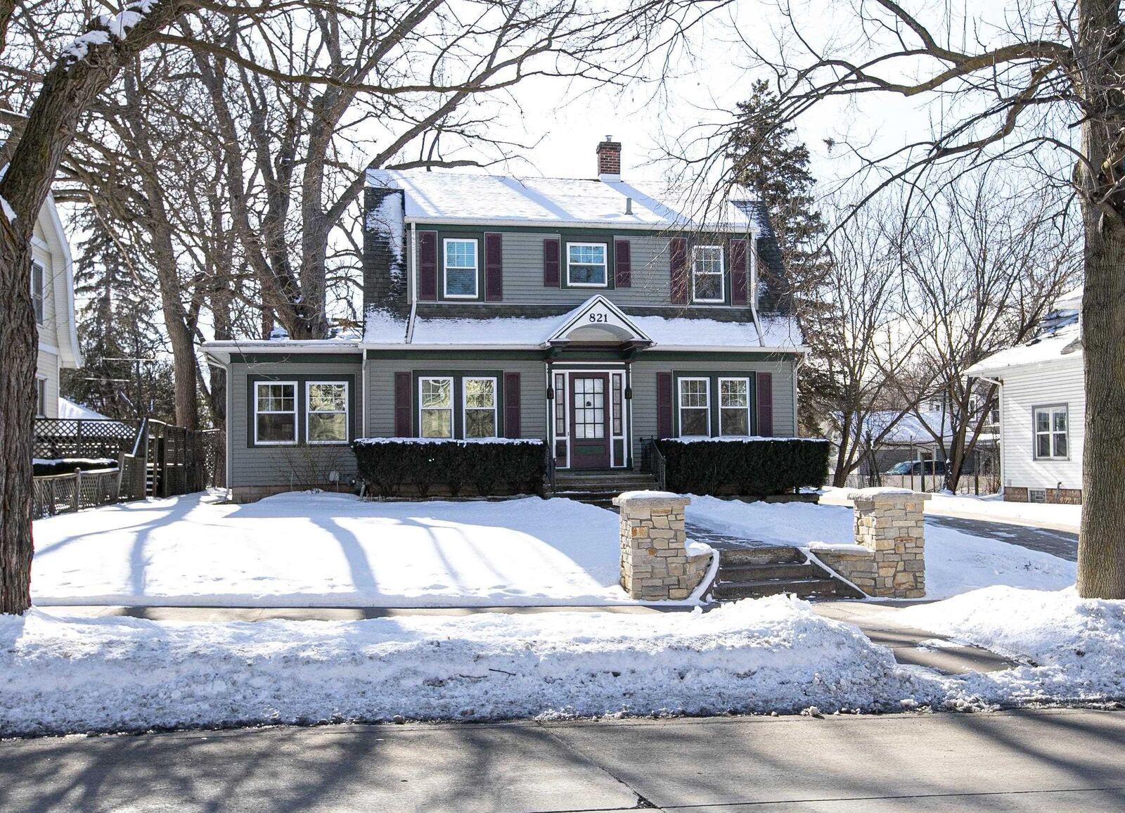 Property Photo:  821 W Prospect Avenue  WI 54915 