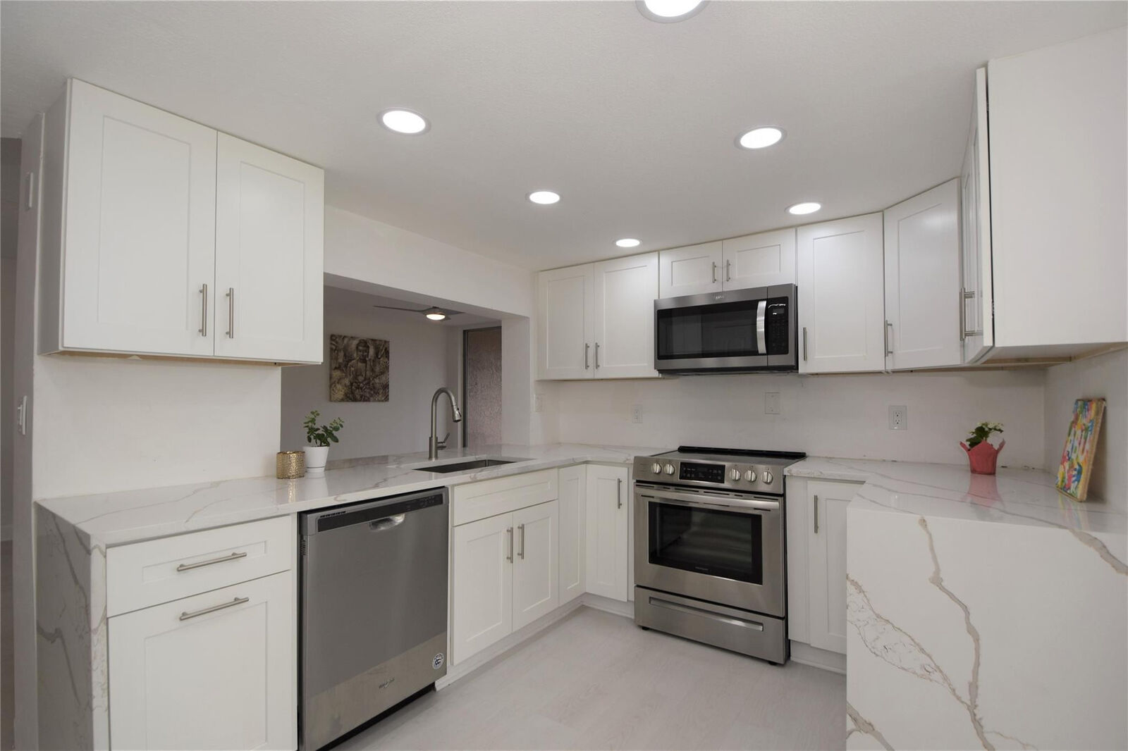 Property Photo:  1831 Sabal Palm Drive 407  FL 33324 