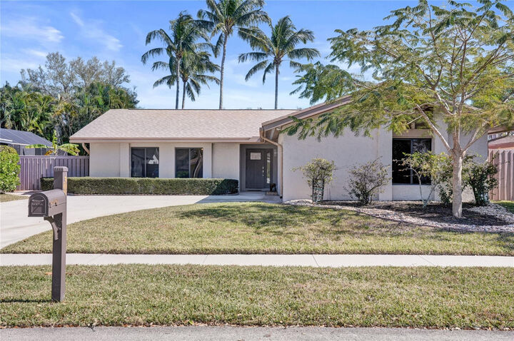 Property Photo:  3088 NW 26th Avenue  FL 33434 