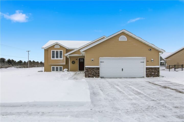 Property Photo:  908 Mooring Line Drive  WI 54729 