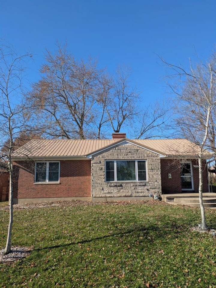 Property Photo:  216 NW 20th Street  IN 47374 