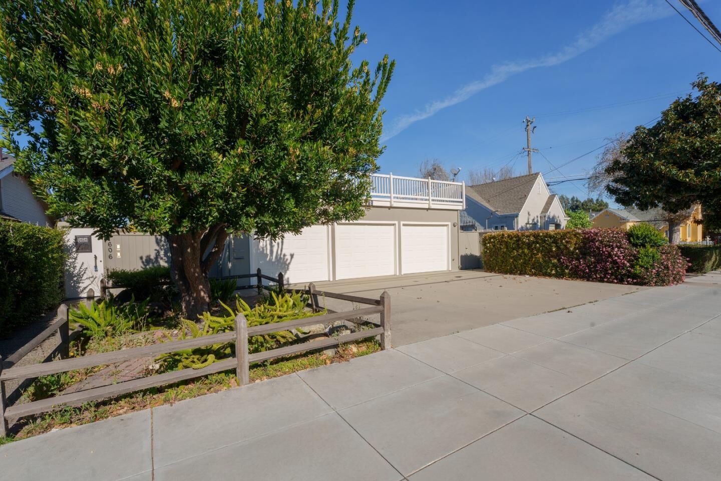 Property Photo:  606 Central Avenue  CA 93901 