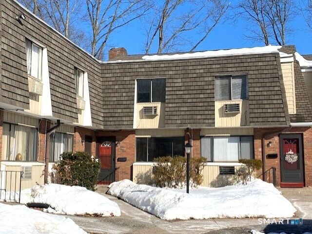 Property Photo:  118 High Path Road 118  CT 06095 