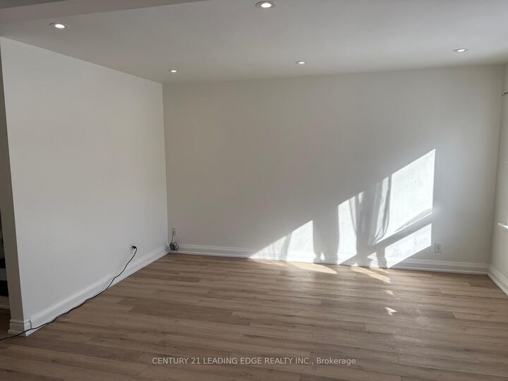 Property Photo: 38 Southmead Road Main ON M1L 2J1