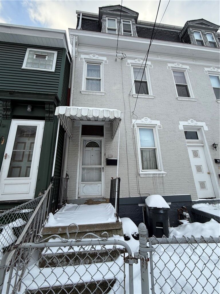 Property Photo:  230 38th Street  PA 15201 