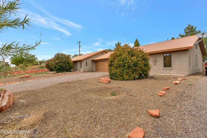 Property Photo:  10 Mockingbird Lane  AZ 86336 