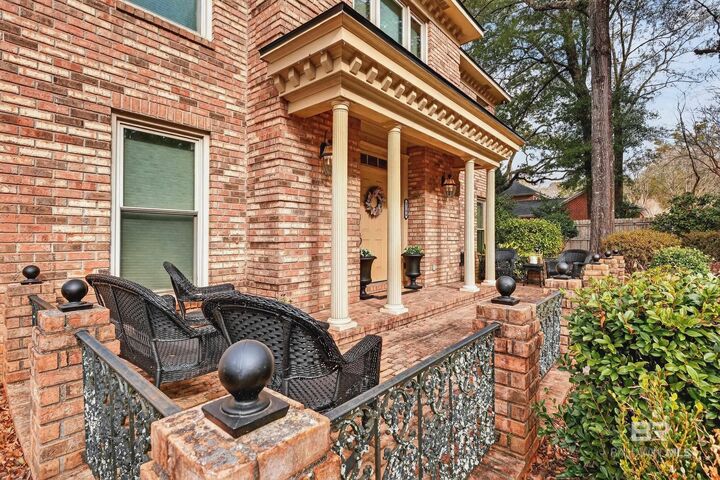 Property Photo:  2104 Marchfield Drive East  AL 36693 