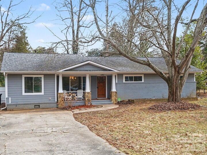 Property Photo: 6410 Teague Lane NC 28215