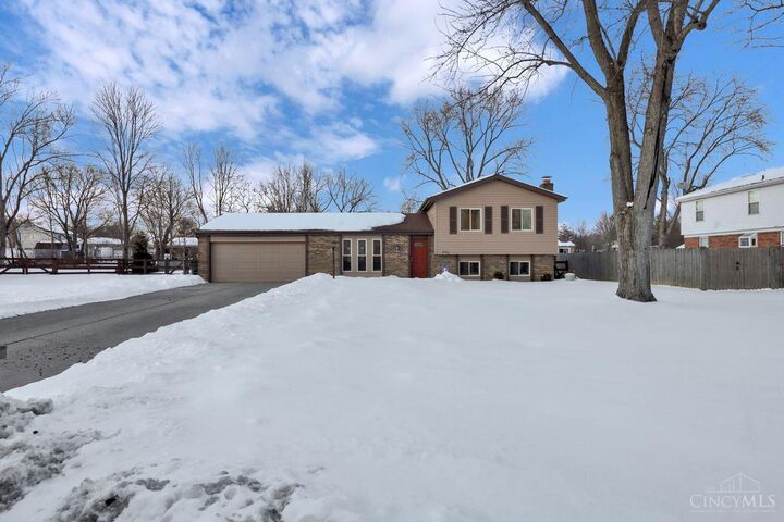 Property Photo: 7966 Country Green Court OH 45069