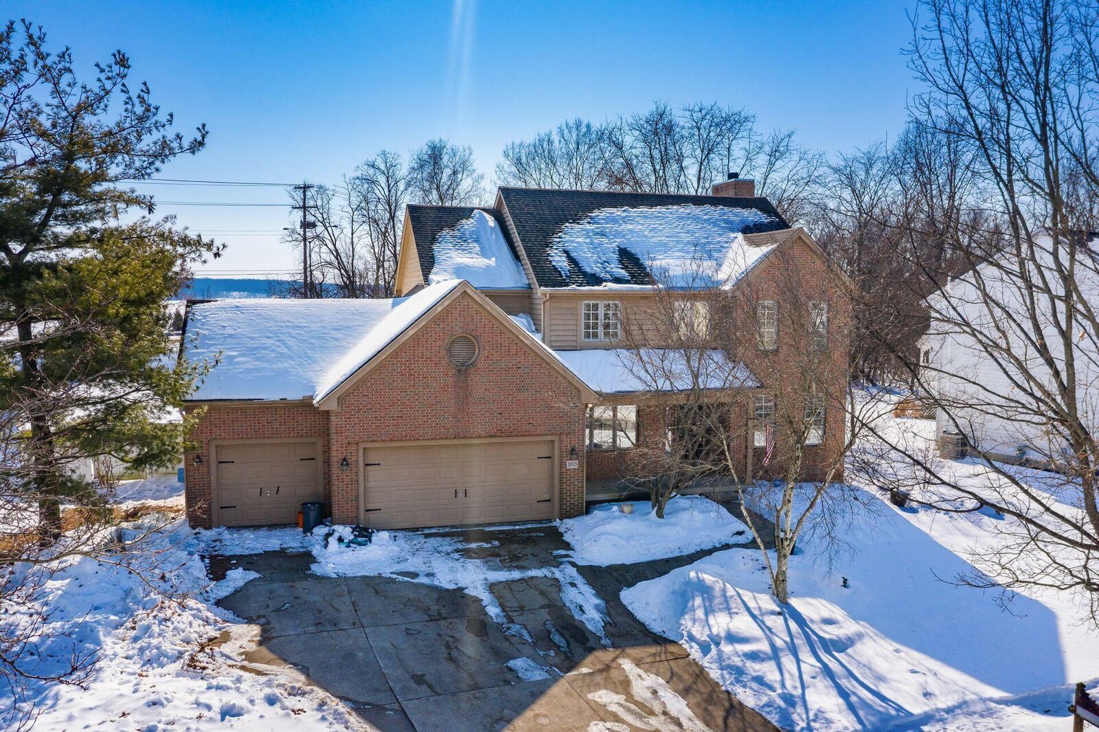 Property Photo:  180 Oakwood Court  OH 43081 