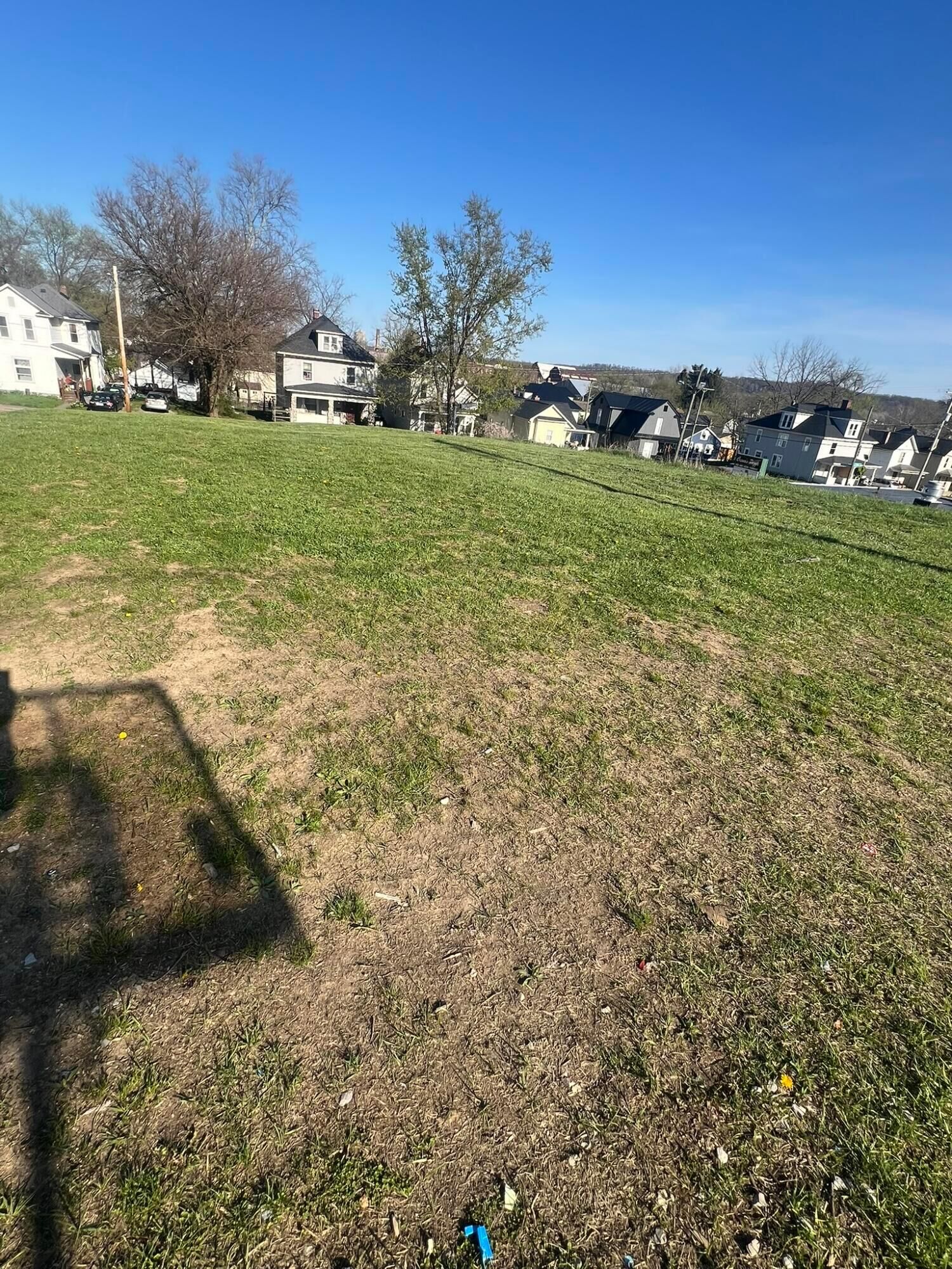 Property Photo: 239 N Cedar Street OH 43055
