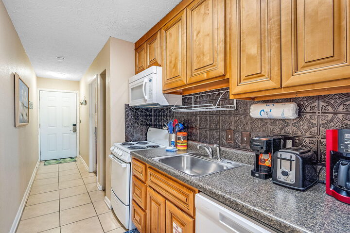 Property Photo:  301 Lullwater Drive Unit 417  FL 32413 
