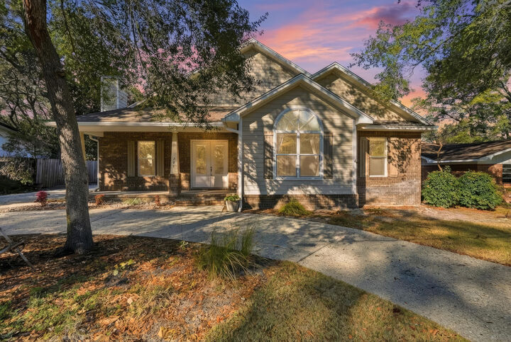 Property Photo:  266 Florida Avenue  FL 32580 