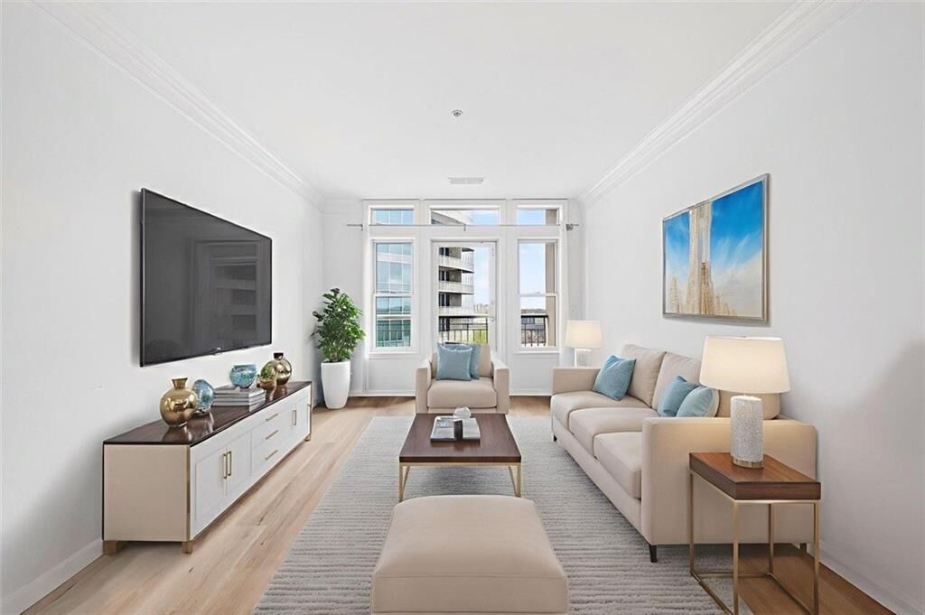 Property Photo:  3334 Peachtree Road NE 905  GA 30326 