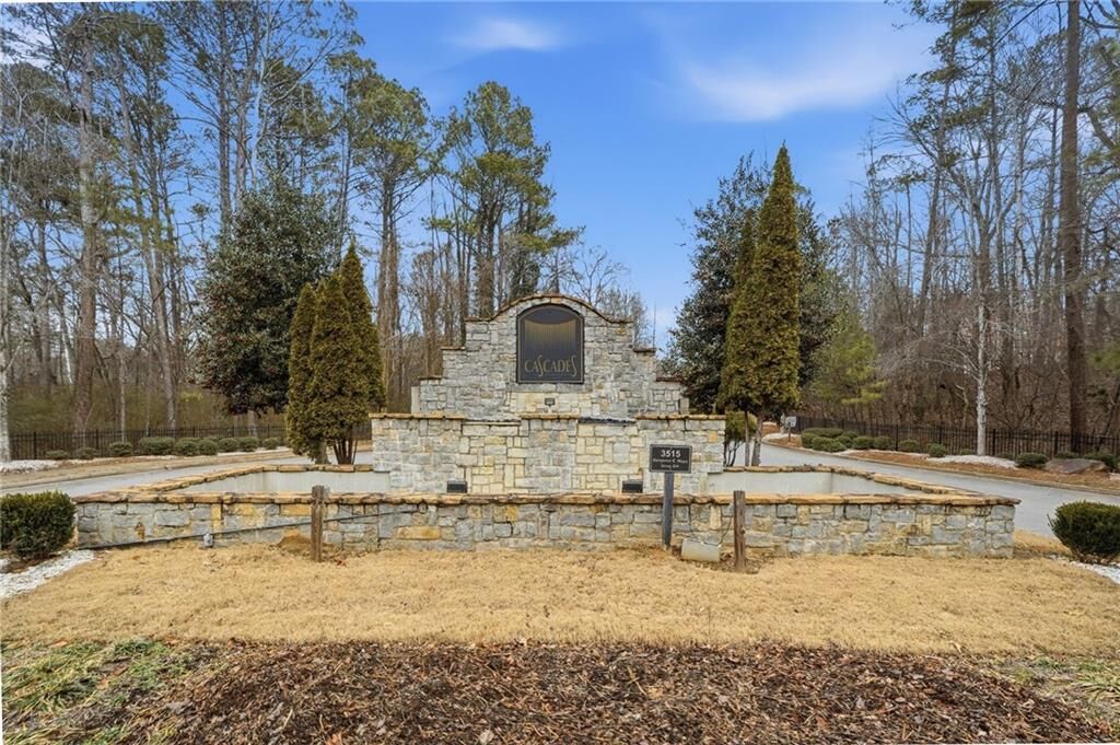 Property Photo:  605 Lofty Lane SW  GA 30331 