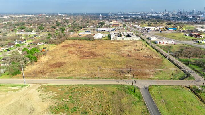 Property Photo: 0 31st Street N TX 77590