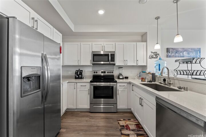Property Photo:  91-3633 Kauluakoko Street 5205  HI 96706 