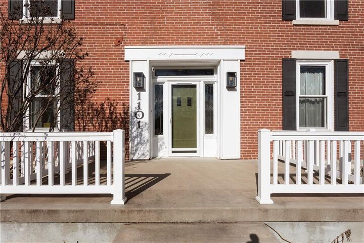 Property Photo:  1101 Myrtle Avenue  MO 64505 