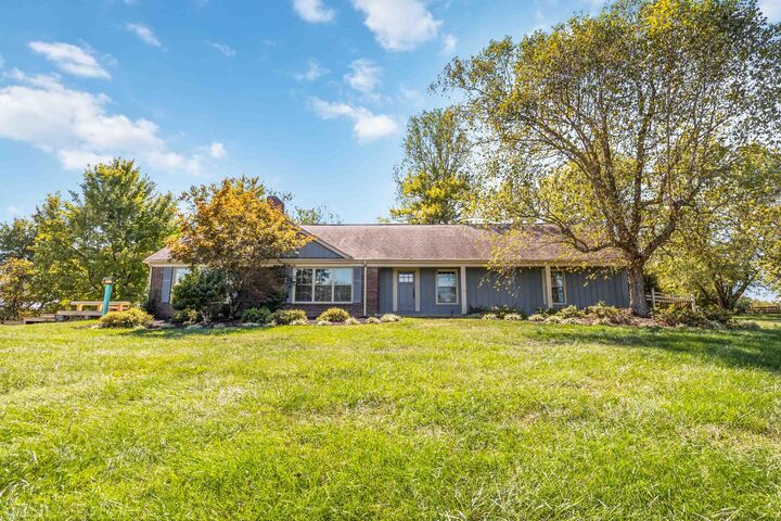 Property Photo:  203 Cardinal Drive  KY 40475 