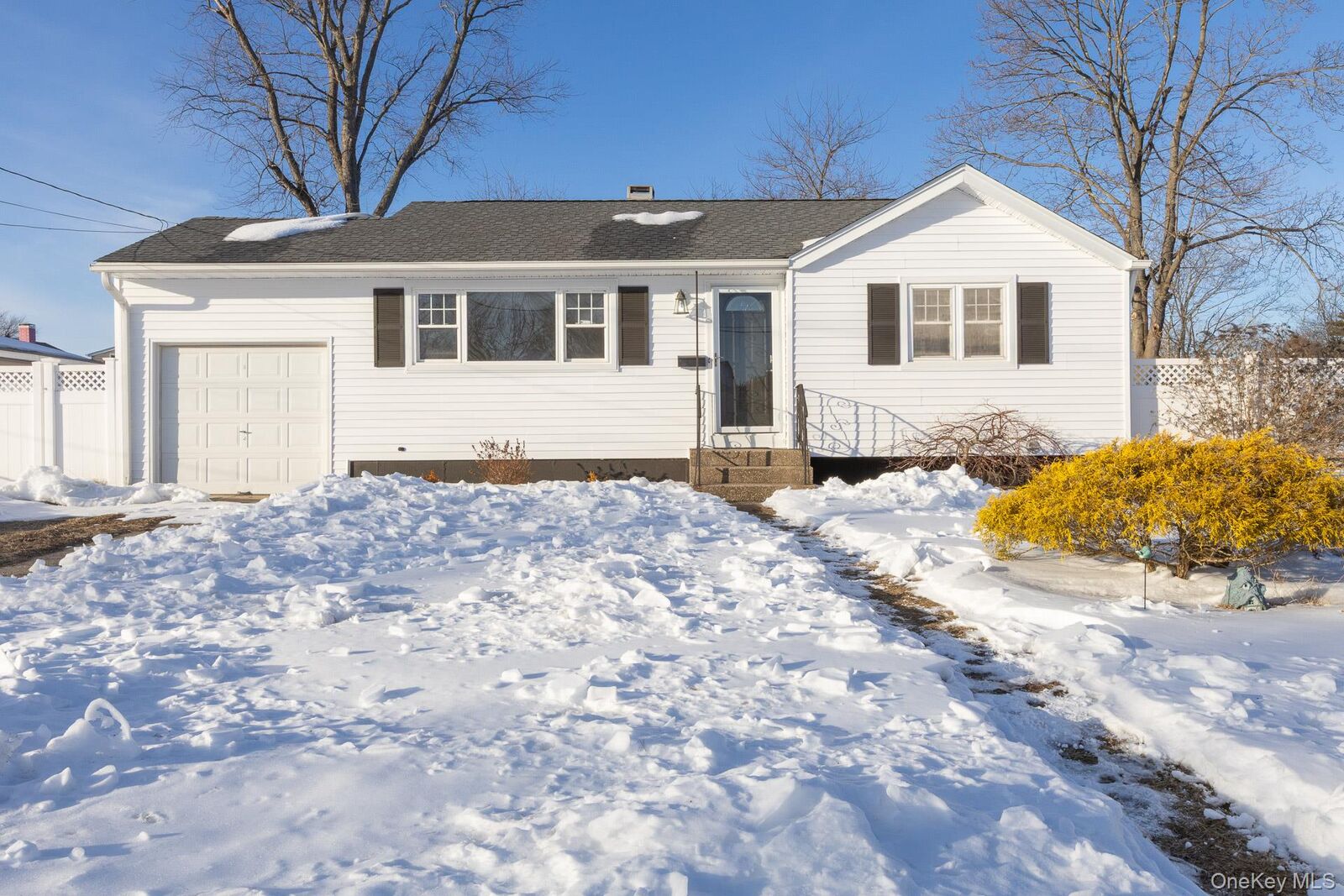 Property Photo:  3 Exeter Road  NY 11772 