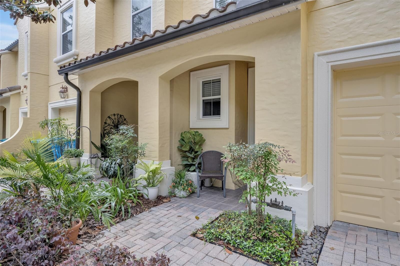 Property Photo: 1321 Benevolent Street FL 32751