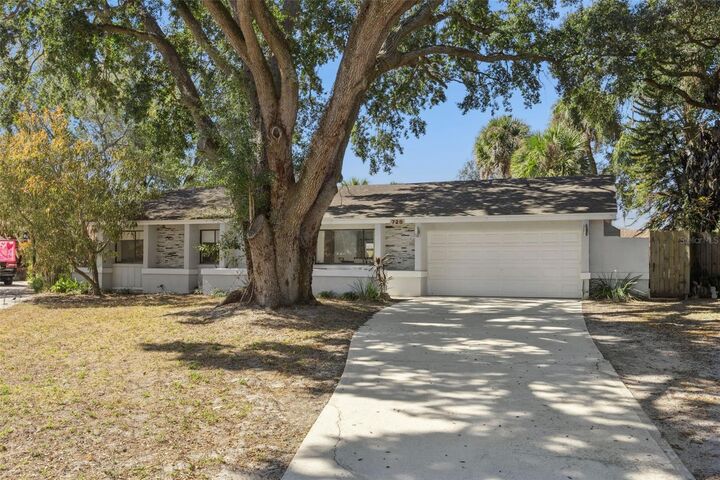 Property Photo:  728 Coquina Court  FL 32807 