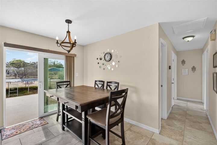 Property Photo:  4946 Brookmeade Drive  FL 34232 