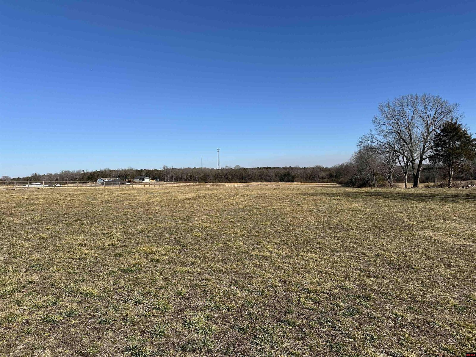 Property Photo:  001 Mc 7055  AR 72634 