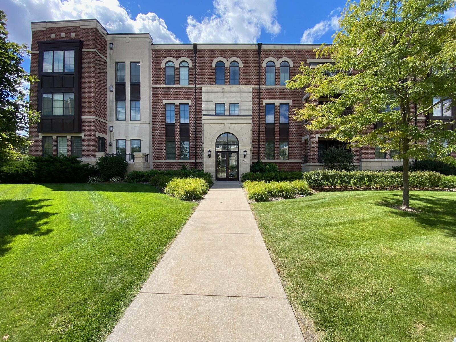 Property Photo:  19155 Thomson Dr 304  WI 53045 